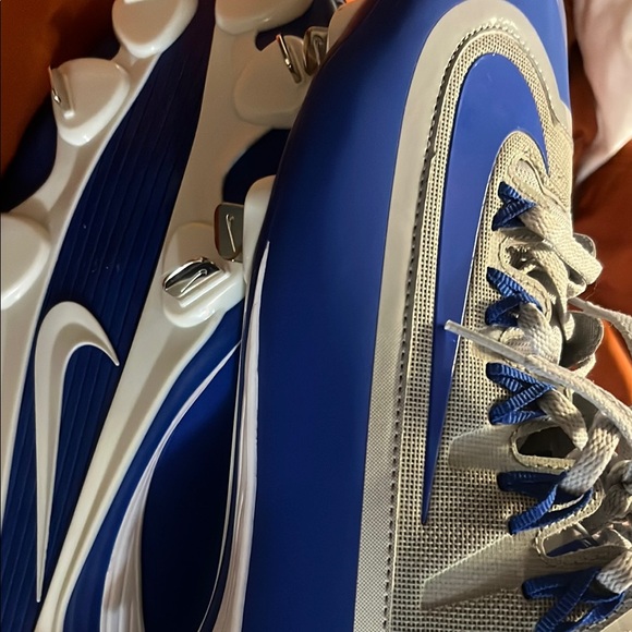 Nike BSB Men's Blue Athletic Shoes - Picture 5 of 9